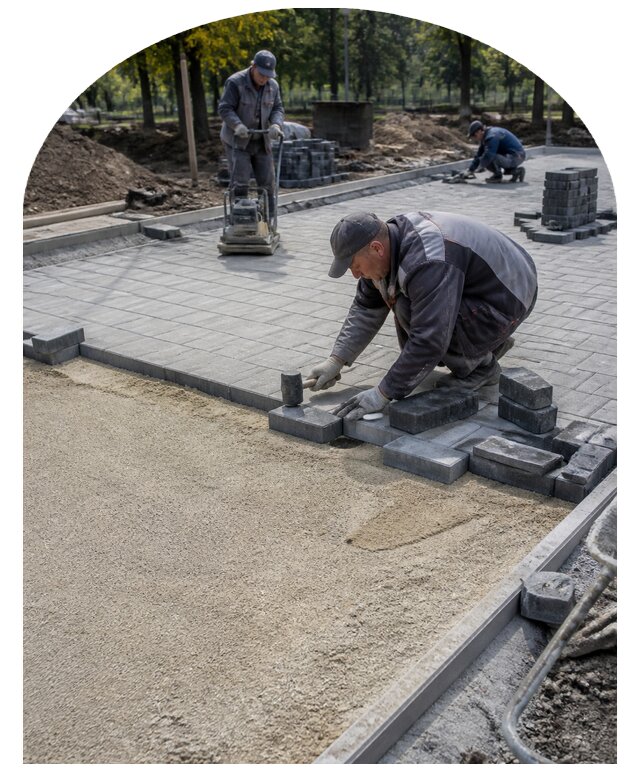 Профессиональная укладка брусчатки для участка в Комсомольске-на-Амуре
